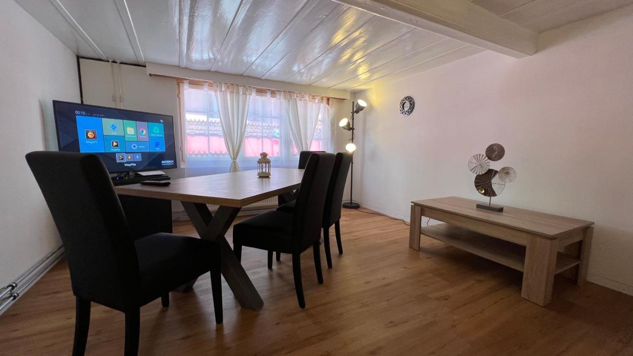 Esencial Apartamento Entrelagos